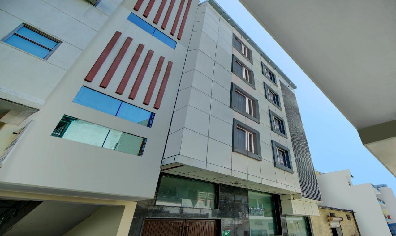 Treebo Trend Smart Signature New Delhi Exterior foto